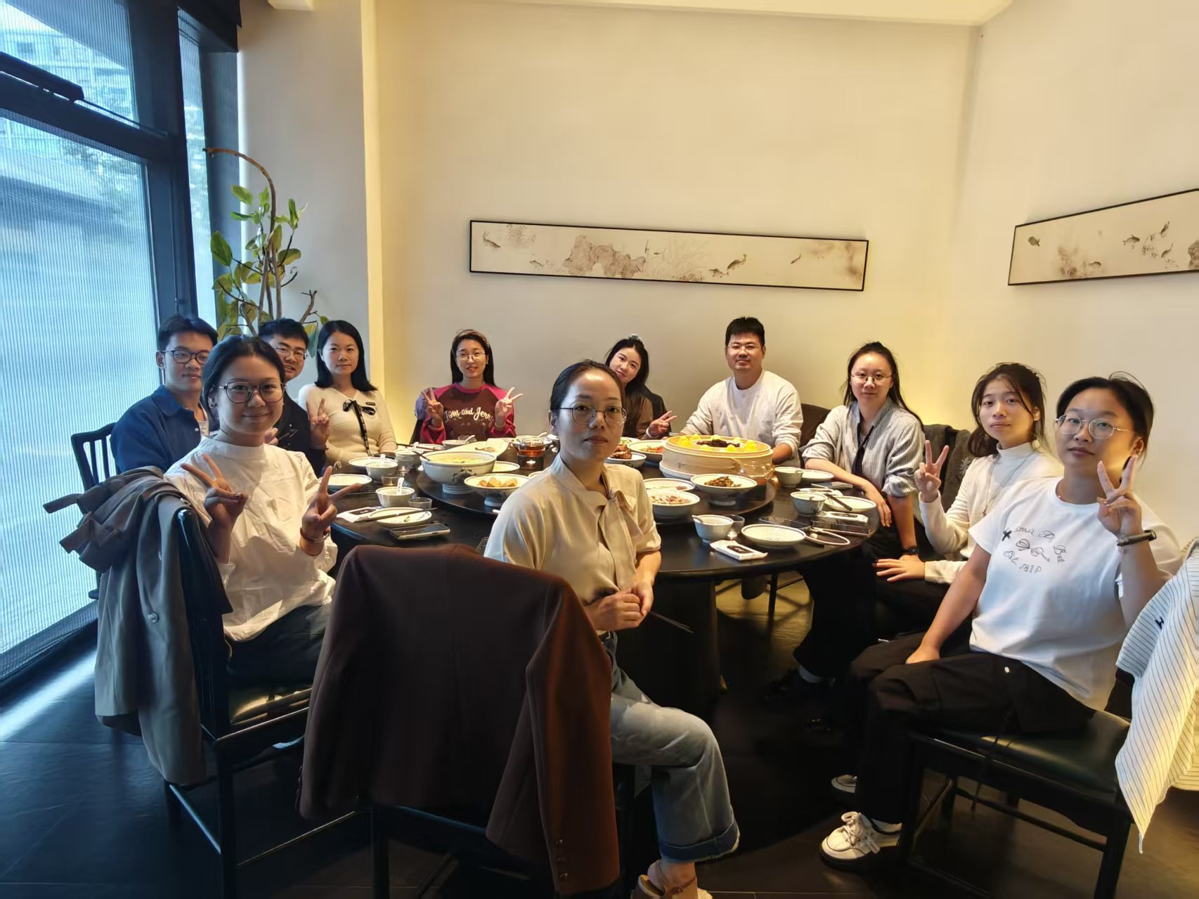 Сосредоточьтесь и поднимитесь на вершину, смейтесь и говорите о дружбе – тимбилдинг компании «Северная вершина» подошел к успешному завершению.